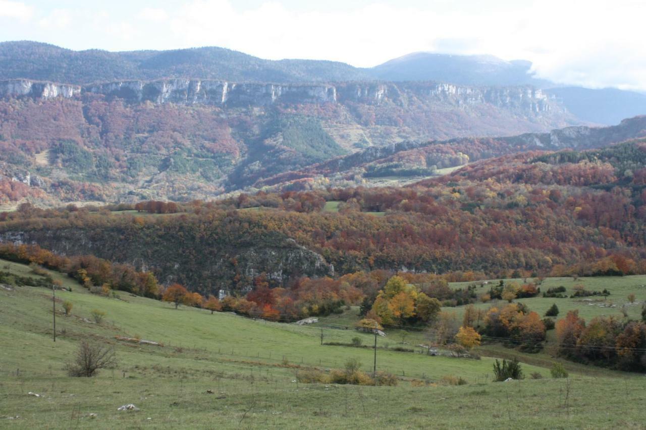 Valcaris: Gites, Chambre D'Hotes Et Tables D'Hotes Le Chaffal Exterior foto